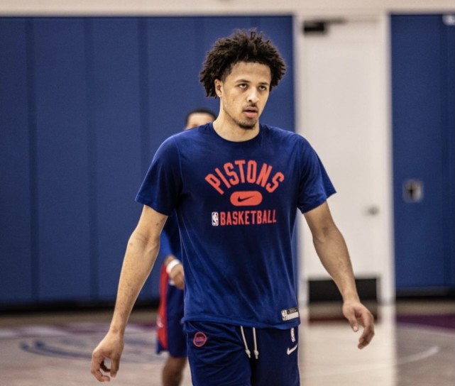 他不仅贡献 他不仅贡献