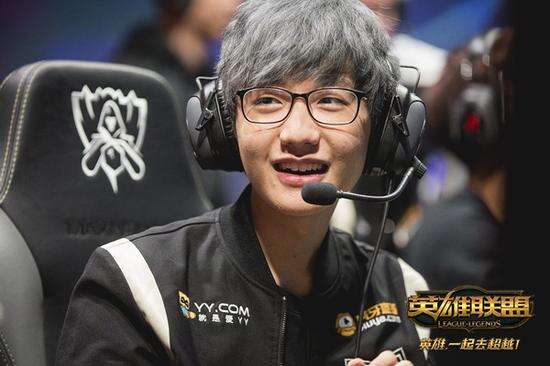 中的超凡地 中的超凡地